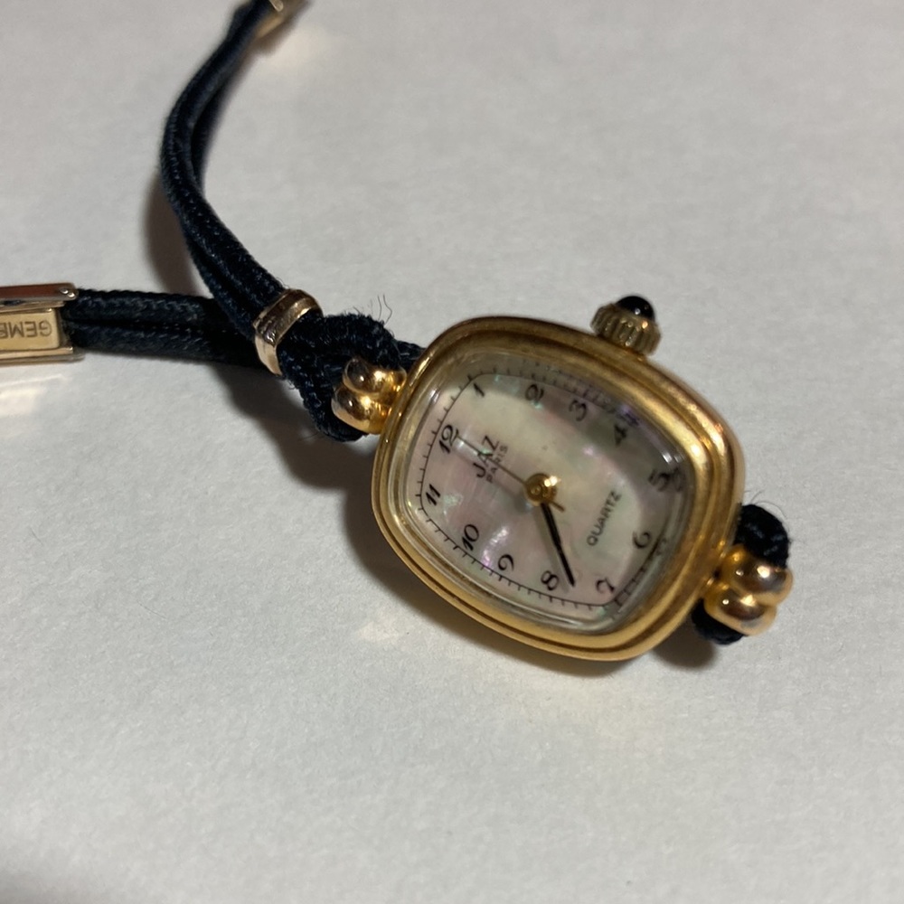 VINTAGE JAZ PARIS QUARTZ MOVEMENT LADIES WRIST WATCH - Picture 8 of 10